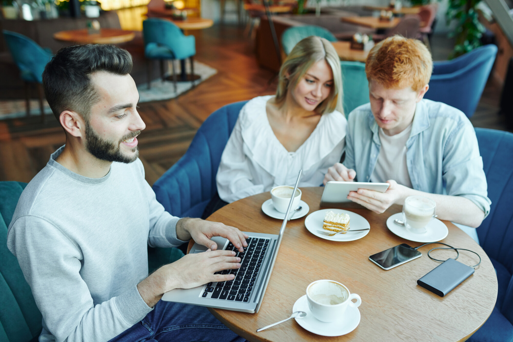 Meeting up with friends or work colleagues in a coffee shop for a change of scenery when working from home can give you the fresh productivity and mentality you need to complete your workload. 