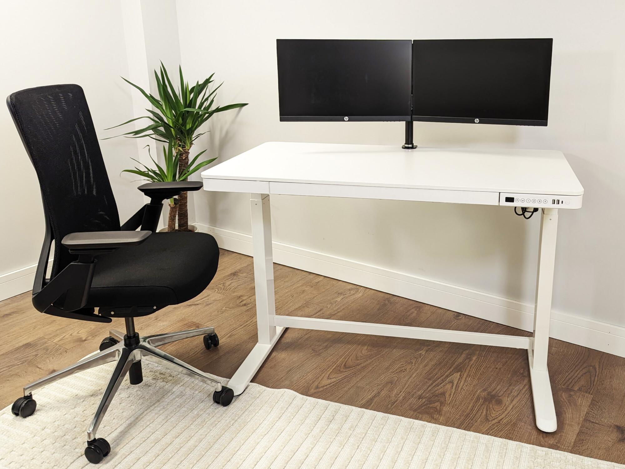 The Jupiter MFC Desk in white is a modern height adjustable desk, designed to keep you moving whilst working from home. 